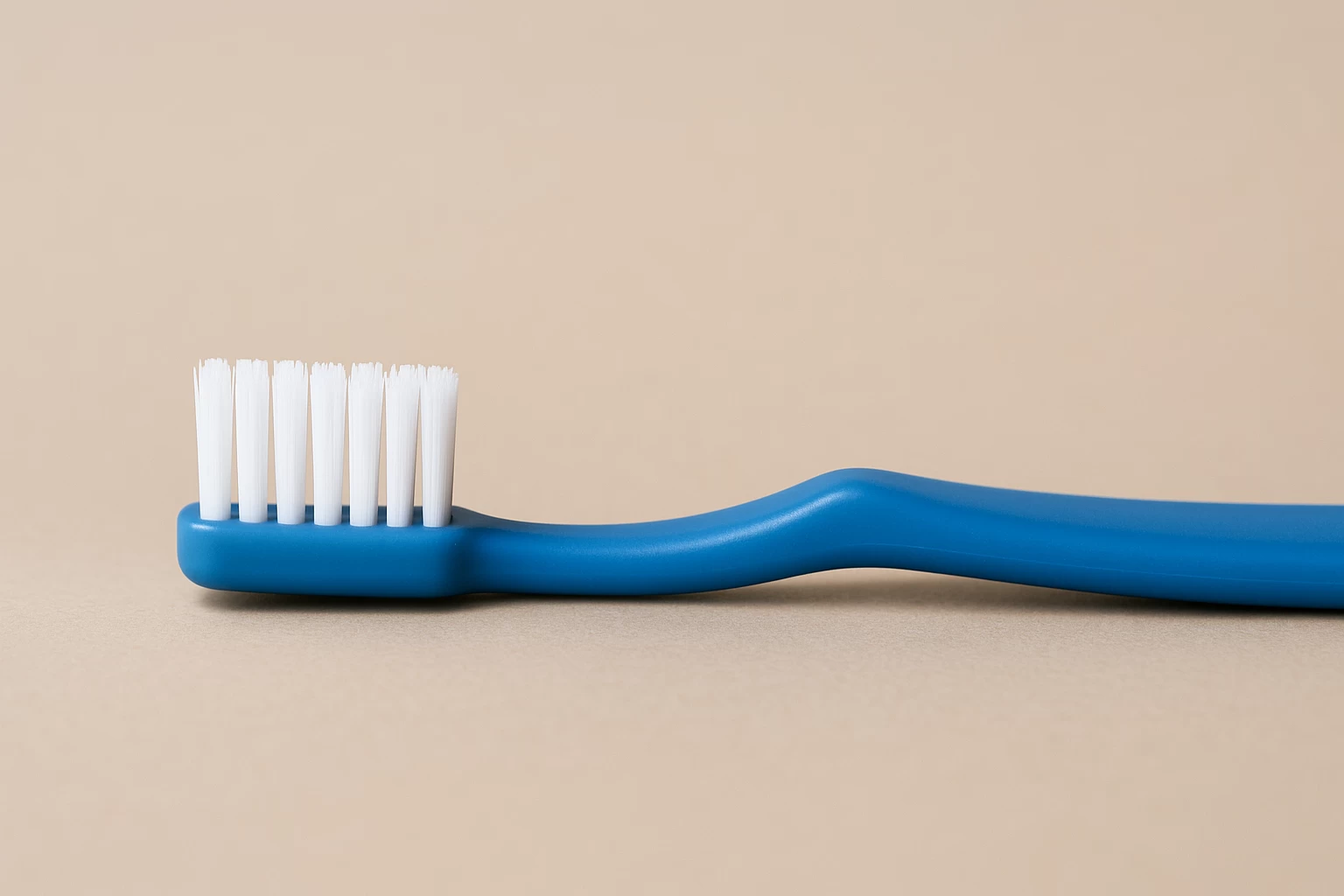 牙套族必看!7 招教你挑對牙齒矯正牙刷,效果立刻看得見! 牙套族必看!7 招教你挑對牙齒矯正牙刷,效果立刻看得見!