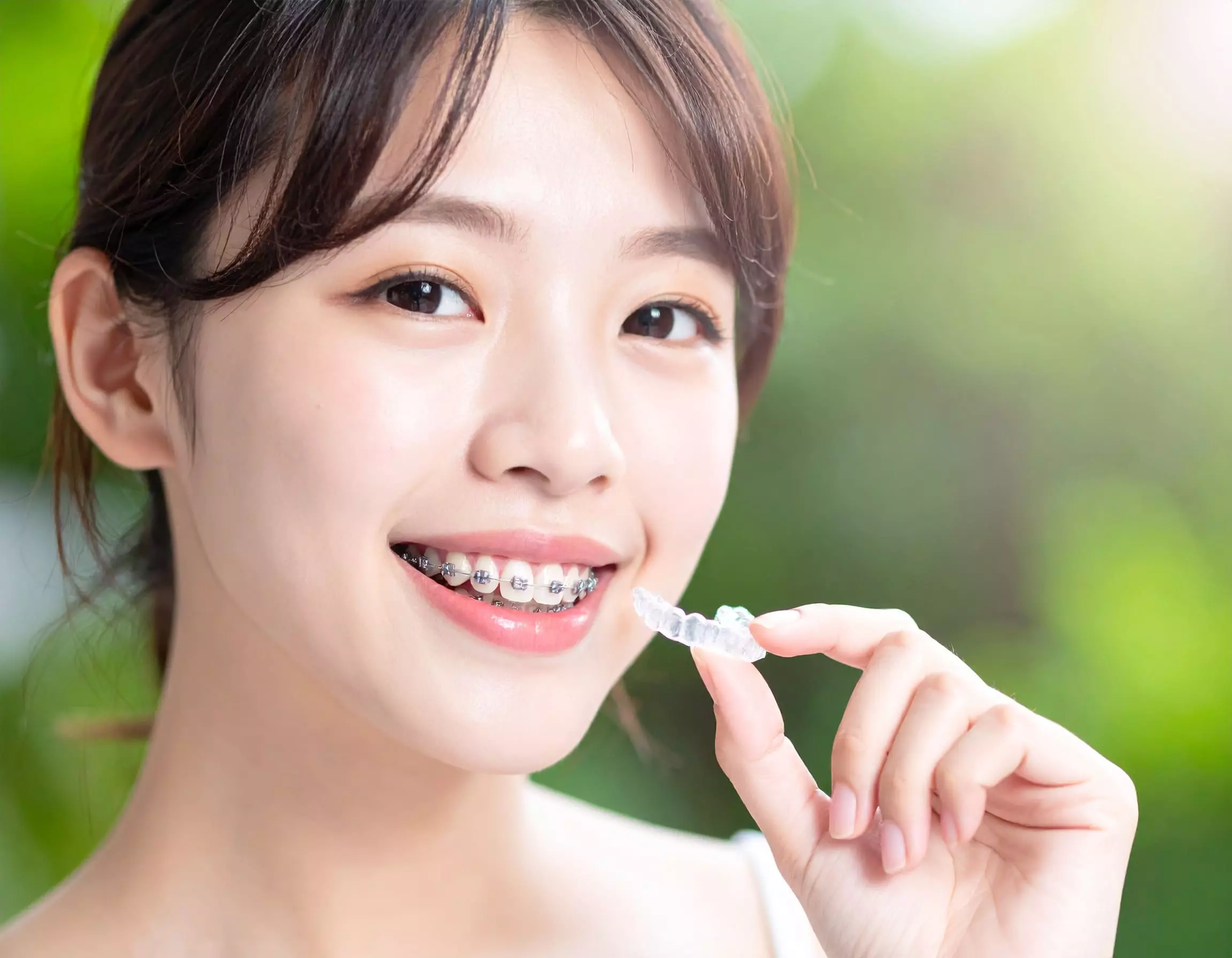 為什麼戴隱形矯正牙齒還是歪？很多人其實忽略了這5件事