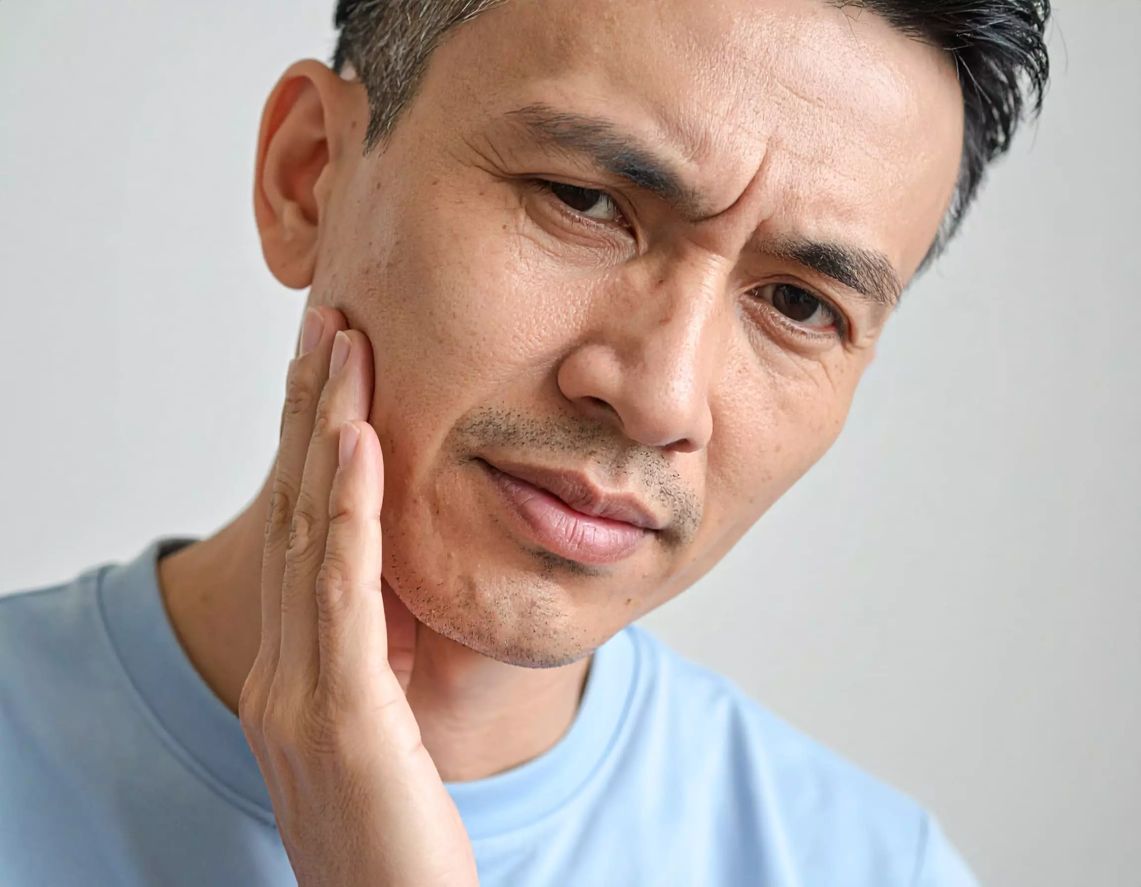 抽神經後牙齒還一陣一陣痛？先別緊張！快看這篇了解根管治療後不適怎麼改善